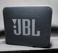 8 x 7 x 2 cm. , JBL Go Essential 2