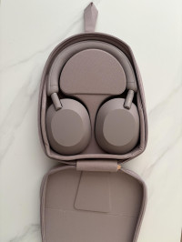 Sony WH-1000XM5
